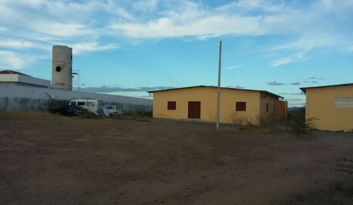 Carros da Prefeitura de São Fernando foram incendiados