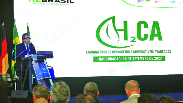Brasil inaugura primeira planta piloto para produzir combustível sustentável de aviação no RN