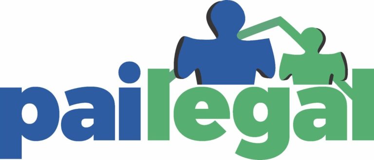 Logo do projeto Pai Legal, nas cores azul e verde. Nele está escrito 