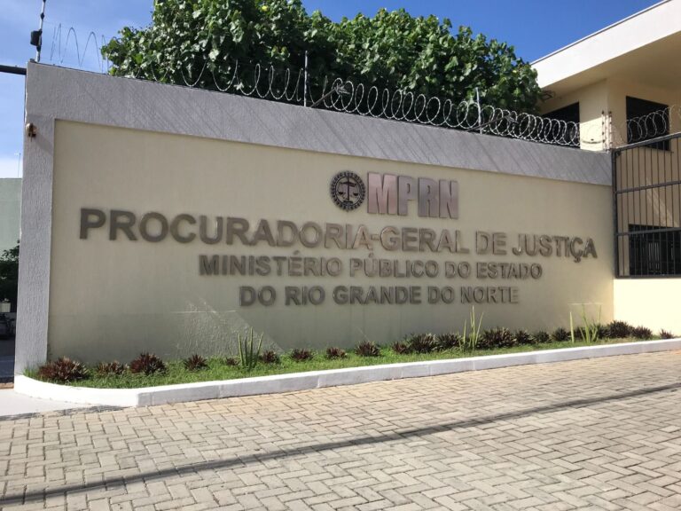 Imagem com a fachada da Procuradoria-Geral de Justiça, em Natal.