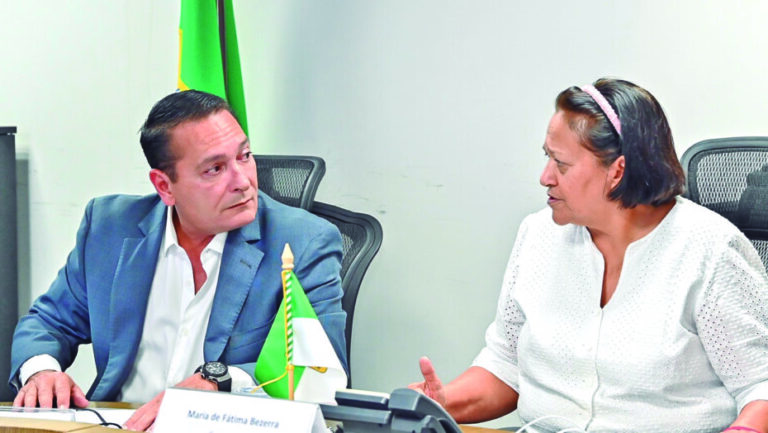 Governadora Fátima Bezerra (PT) e presidente da Assembleia Legislativa, deputado Ezequiel Ferreira (PSDB)