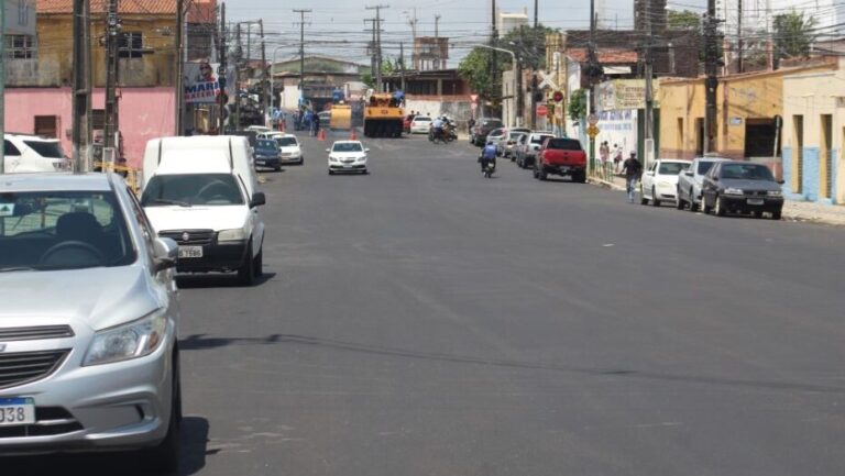Rua Leão Veloso foi uma das atendidas na recuperação de asfalto pela Prefeitura. Foto: Manoel Barbosa/ Secom