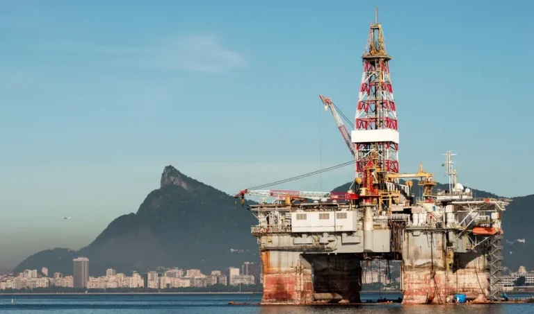 Platafomra de petróleo no Rio — Foto: Getty Images