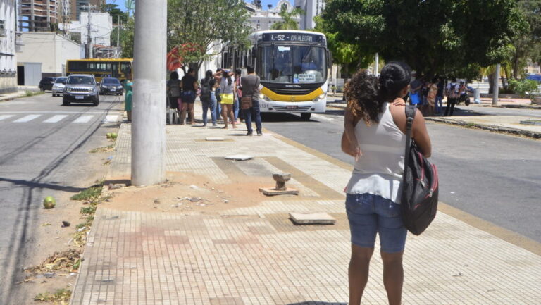 A passagem de ônibus será de R$ 4,50 inteira enquanto a meia será R$ 2,25. Foto: José Aldenir/Agora RN