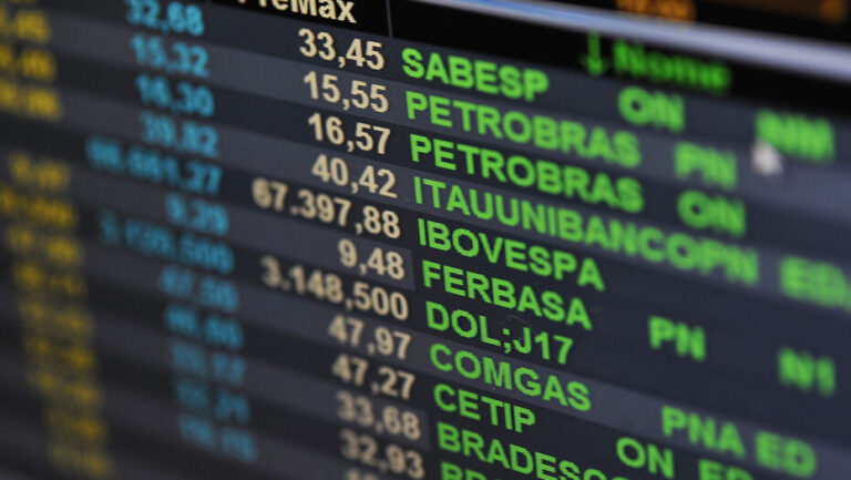 Empresas listadas na bolsa de valores / Foto: Reinaldo Canato / VEJA.com
