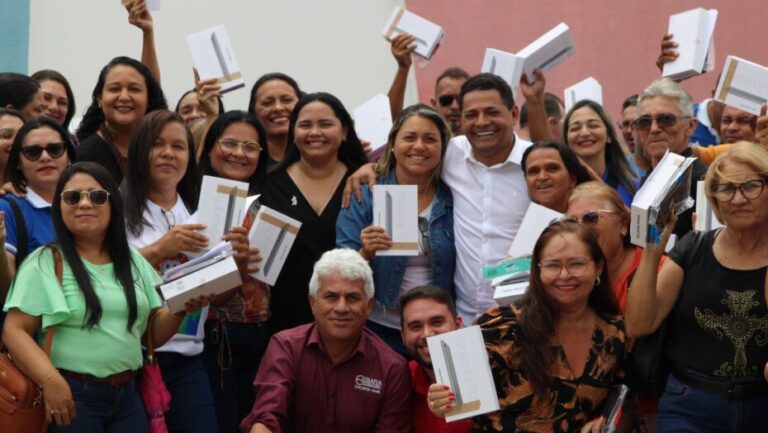Prefeitura de São Gonçalo do Amarante entrega 118 tablets para Agentes Comunitários de Saúde