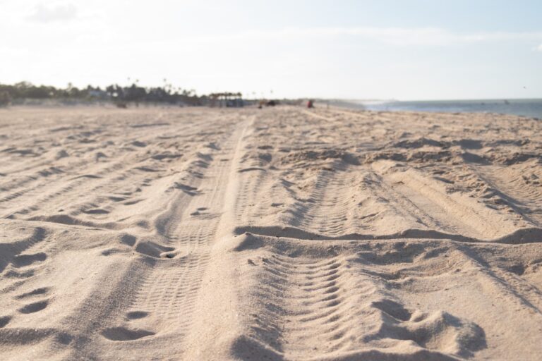 imagem de areia de praia na cidade de touros rn