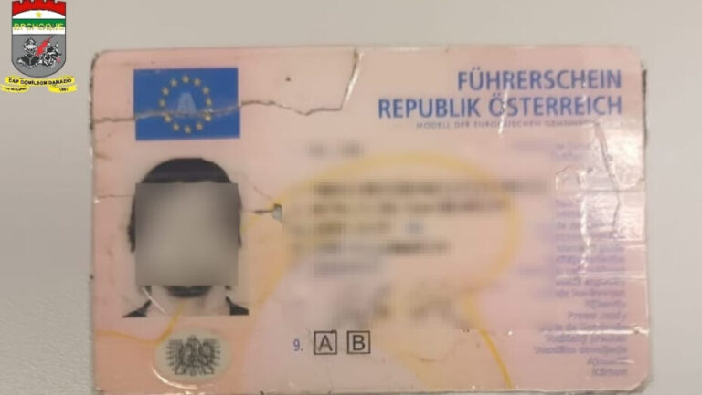 Documento de identificação do europeu detido durante partida do Campeonato Potiguar. Foto: PM RN.