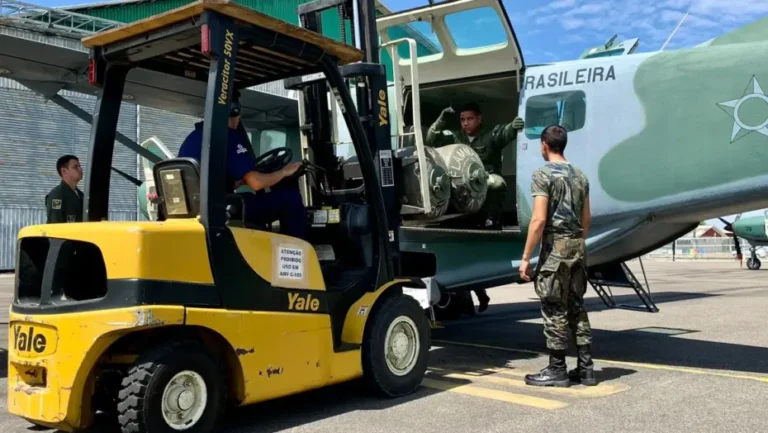 Força Aérea Brasileira inicia entrega de cestas básicas aos yanomami - Foto: FAB