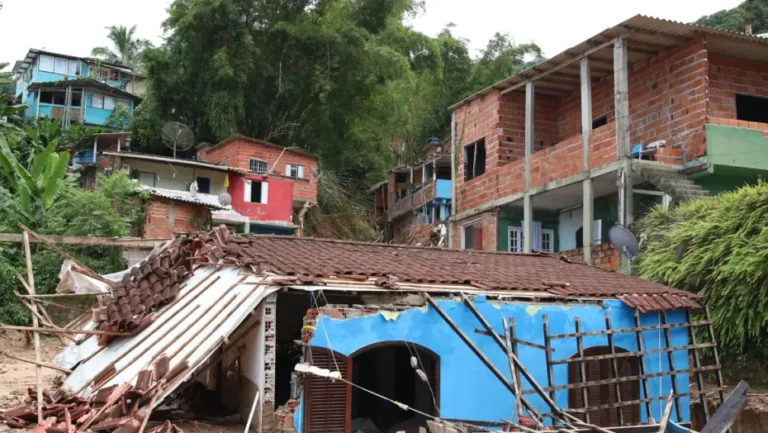 Casa destruída / Foto: Agência Brasil