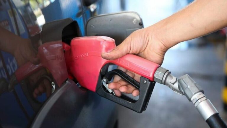Gasolina vai subir 33 centavos por litro - Foto: JOSÉ CRUZ / AGÊNCIA BRASIL