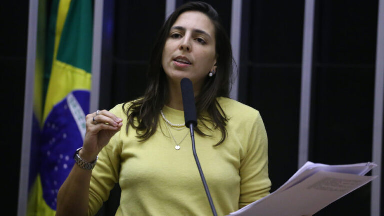 Deputada federal Natália Bonavides (PT) critica gestão do prefeito Álvaro Dias - Foto: Vinicius Loures / Câmara