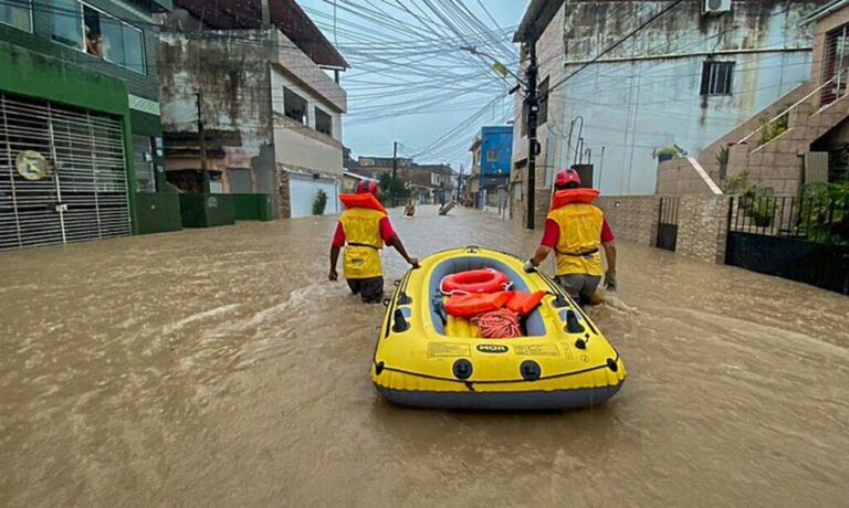 Brasília (DF) 16/02/2024 - Durante períodos de chuva, os moradores da Bacia do Rio Tejipió sofrem com alagamentos e enchentes - 
Foto: Prefeitura Recife