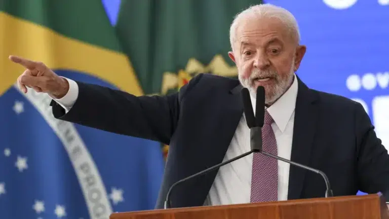 Brasília (DF), 22/04/2024 O presidente Luiz Inácio Lula da Silva participa do lançamento do Programa Acredita, em cerimônia no Palácio do Planalto. Foto: Marcelo Camargo/Agência Brasil