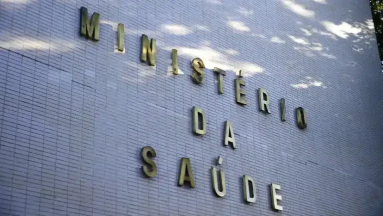 ministerio da saude fachada brasilia e1658522072303
