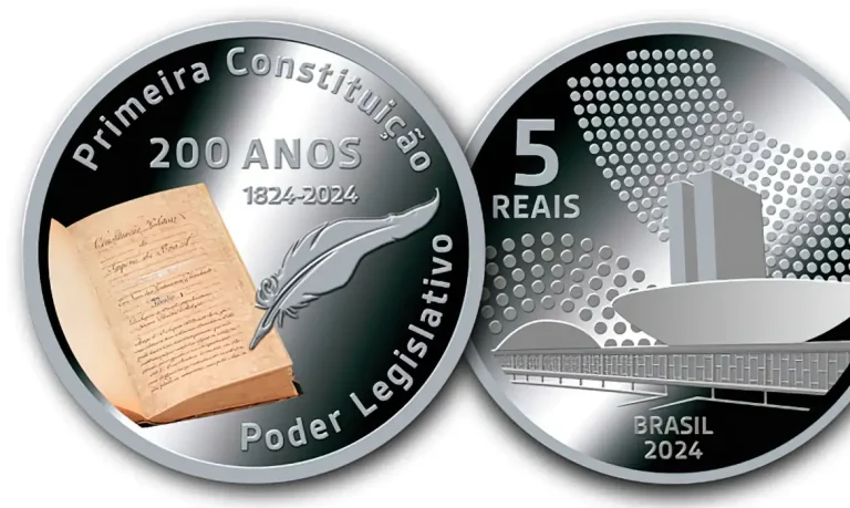 Moeda de prata comemorativa  BC lança moeda comemorativa dos 200 anos da primeira Constituição do Brasil. Arte: BACEN