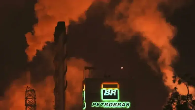 Refinaria da Petrobras em Cubatão / Foto: REUTERS/Paulo Whitaker