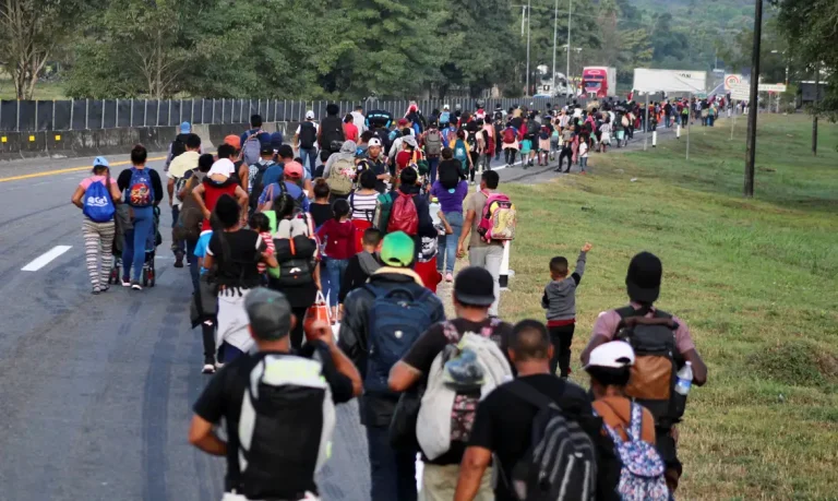 CIDADE DO MÉXICO 28/12/2023   Autoridades mexicanas e norte-americanas concordaram em trabalhar de forma mais próxima para lidar com a imigração recorde na fronteira REUTERS/Jose Torres