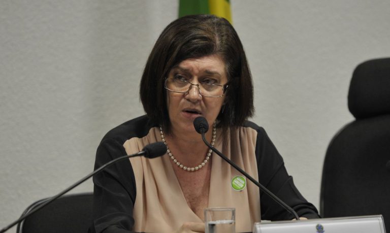 A CPI da Petrobras ouve o depoimento da diretora-geral da ANP, Magda Chambriard (Antonio Cruz/Agência Brasil)