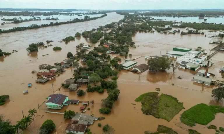 FILE PHOTO: An aerial view shows damage and floods after a cyclone hit southern towns, in Venancio Aires, Rio Grande do Sul state, Brazil September 5, 2023. REUTERS/Diego Vara/File Photo