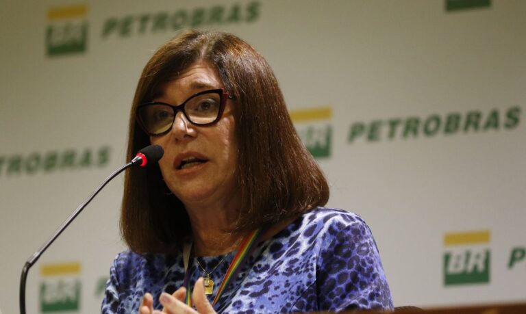 Rio de Janeiro (RJ) 27/05/2024 – A presidente da Petrobras, Magda Chambriard, fala à imprensa sobre sua gestão da companhia. Foto: Fernando Frazão/Agência Brasil