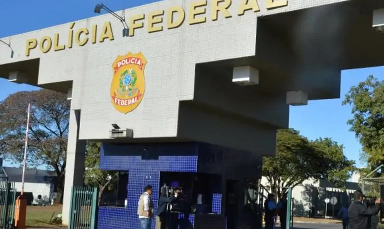 Fachada da sede da Polícia Federal