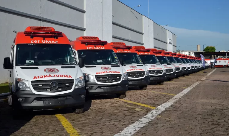 São Paulo - O presidente Michel Temer participa da entrega de 225 ambulâncias para renovação da frota do SAMU 192 (Rovena Rosa/Agência Brasil)