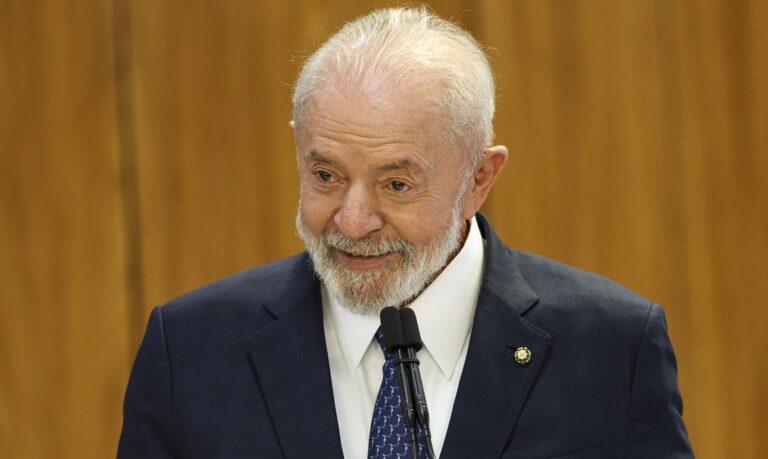 Brasília (DF), 15/07/2024 - O presidente Luiz Inácio Lula da Silva durante cerimônia de assinatura de atos e declaração à imprensa juntamente com o presidente da Itália, Sergio Mattarella, no Palácio do Planalto. Foto: Marcelo Camargo/Agência Brasil