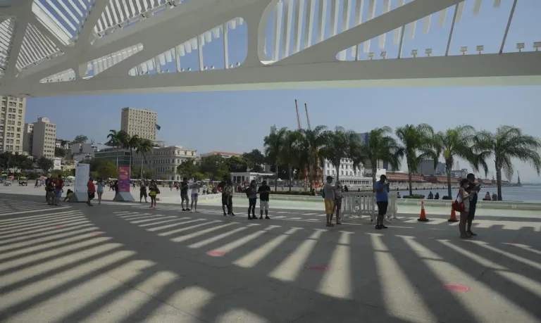 Museu do Amanhã reabre na Praça Mauá