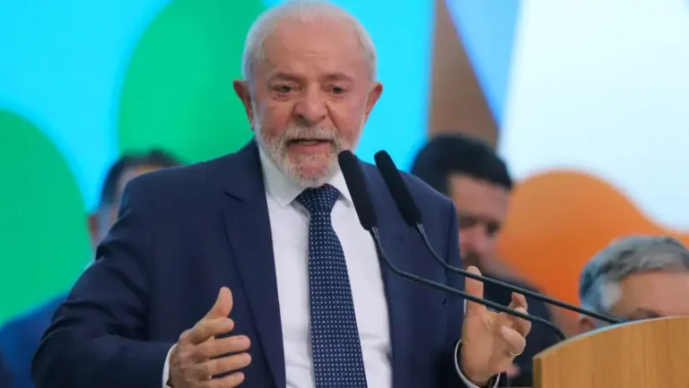 Presidente Lula durante cerimônia nesta quinta-feira no Palácio do Planalto / Foto: Wilson Dias / Agência Brasil