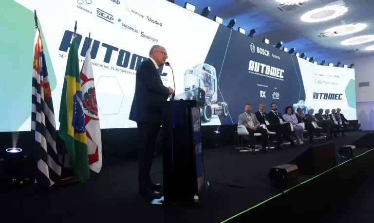 São Paulo (SP), 22/04/2025 - Vice-Presidente da República, Geraldo Alckmin, participa da abertura da AUTOMATEC - Feira Internacional de Autopeças, equipamentos e Serviços, na São Paulo Expo. Foto: Paulo Pinto/Agência Brasil