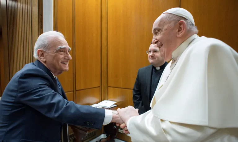 O papa Francisco em encontro com o diretor Martin Scorsese no Vaticano
31/01/2024
Reuters/Mídia do Vaticano/Proibida reprodução