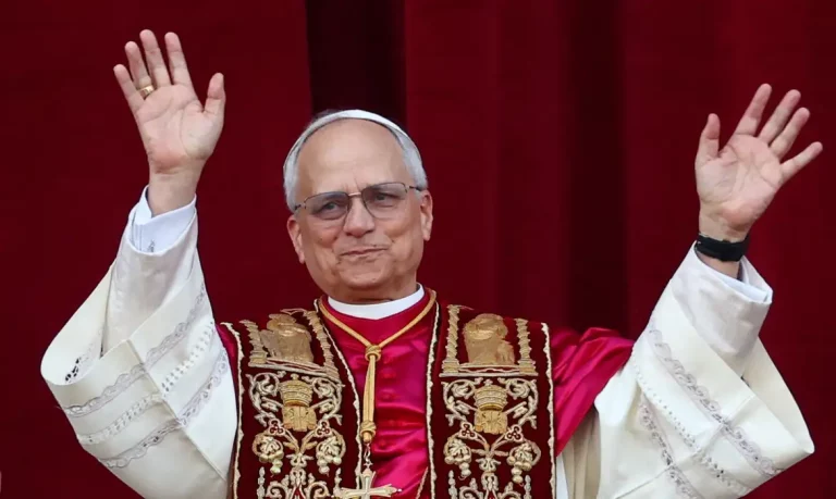 Newly elected Pope Leo XIV, Cardinal Robert Prevost of the United States appears on the balcony of St. Peter's Basilica, at the Vatican, May 8, 2025. REUTERS/Guglielmo Mangiapane