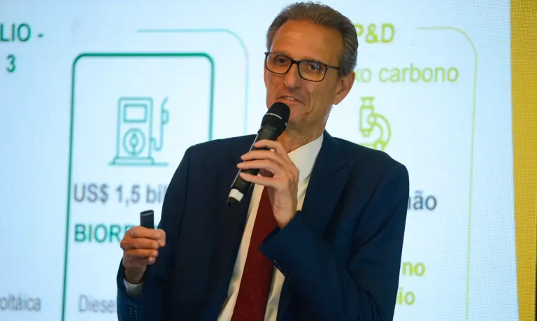 Rio de Janeiro (RJ), 23/02/2024 –  O diretor de Transição Energética da Petrobras, Mauricio Tolmasquim durante seminário internacional Os Países do G20 e a Diplomacia dos Biocombustíveis, no Palácio da Cidade, na zona sul da capital fluminense. Foto: Tomaz Silva/Agência Brasil