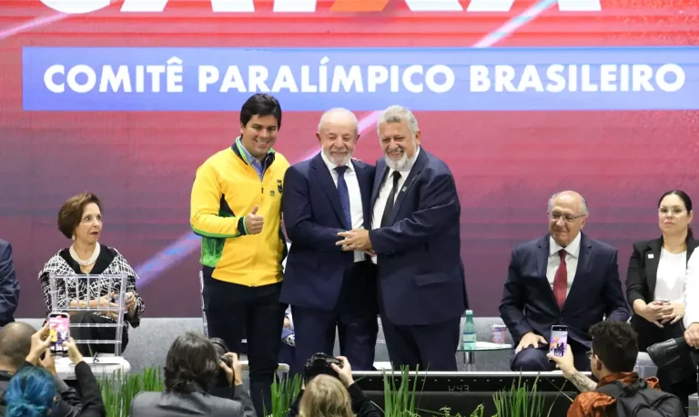 São Paulo (SP), 22/05/2025 - Presidente da República, Luiz Inácio Lula da Silva, durante a cerimônia de anúncio da renovação do patrocínio CAIXA e Governo Federal ao Comitê Paralímpico Brasileiro. Foto: Cadu Pinotti/Agência Brasil