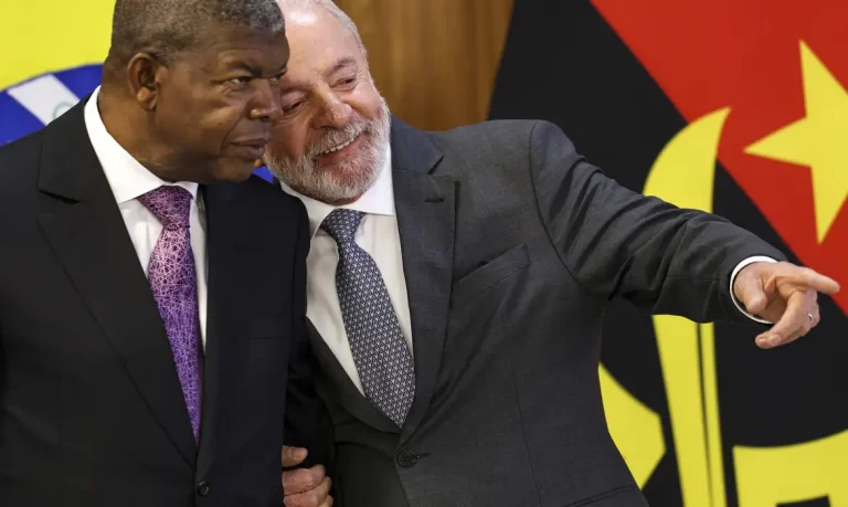Brasília (DF), 23/05/2025 - O presidente Luiz Inácio Lula da Silva recebe o presidente de Angola, João Lourenço, em cerimônia oficial no Palácio do Planalto. Foto: Marcelo Camargo/Agência Brasil