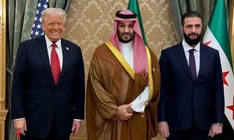 Síria, 14/05/2025 - O presidente dos Estados Unidos, Donald Trump, se encontrou com o presidente da Síria, Ahmed al-Sharaa (al-Jolani). Foto: Syrian Arab News Agency/Divulgação
