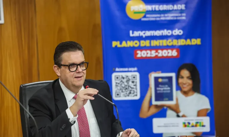 Brasília (DF), 12/06/2025. - O ministro da previdência, Wolney Quiroz, durante entrevista para falar sobre o programa plano de integridade 2025-2026.
Foto: Antonio Cruz/Agência Brasil