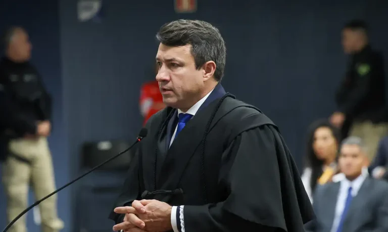 Brasília (DF) 02/09/2025 - Advogado durante sessão do STF de julgamento de Jair Bolsonaro e de mais sete réus da trama dos ataques golpistas. Foto: Gustavo Moreno/STF