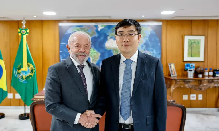 Encontro com o fundador e CEO da Didi 99, Will Wei Cheng