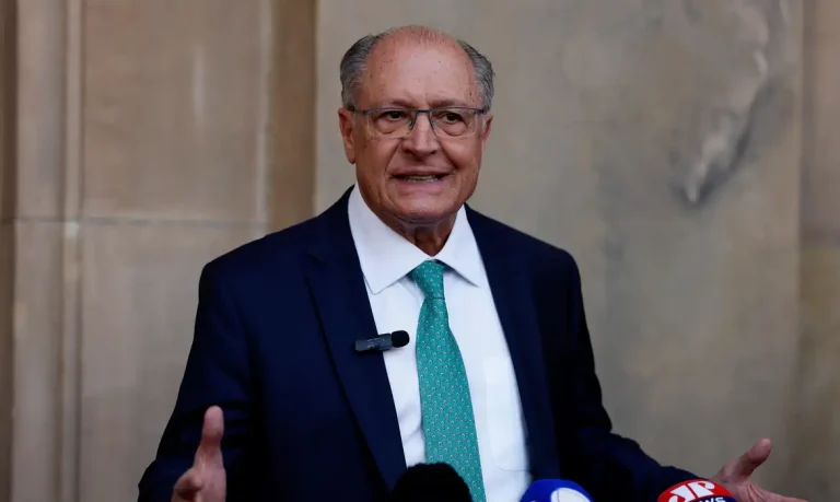 Rio de Janeiro (RJ), 16/09/2025 - O vice-presidente da república, Geraldo Alckmin, fala durante reunião informal dos chanceleres do Mercosul e assinatura do Acordo de Livre Comércio Mercosul-EFTA ( Associação Europeia de Livre Comércio), no Palácio do Itamaraty. Foto: Tânia Rêgo/Agência Brasil