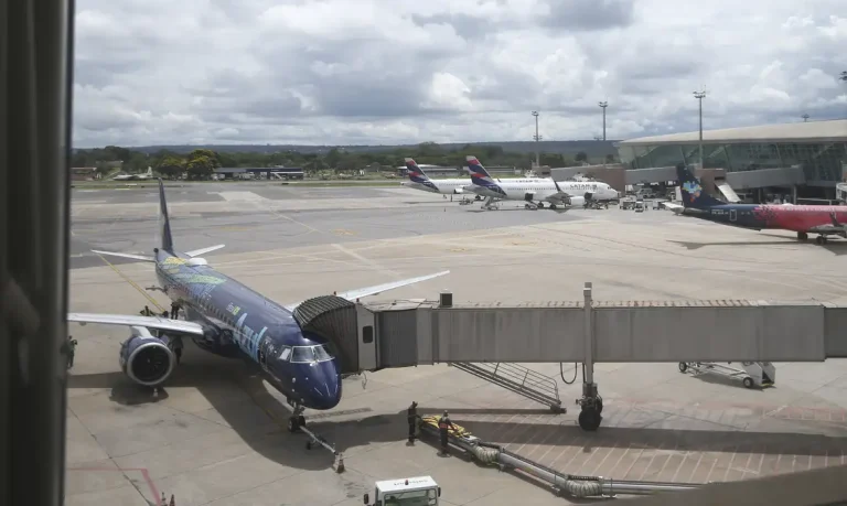 Movimentação no  Aeroporto Internacional de Brasília – Presidente Juscelino Kubitschek, durante paralisação dos aeronautas