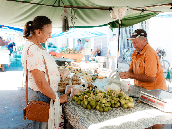 Com a mudança, todas as atividades da feira  bancas, comerciantes, serviços e estrutura  funcionarão normalmente na sexta-feira, mantendo o fluxo habitual de atendimento ao público.