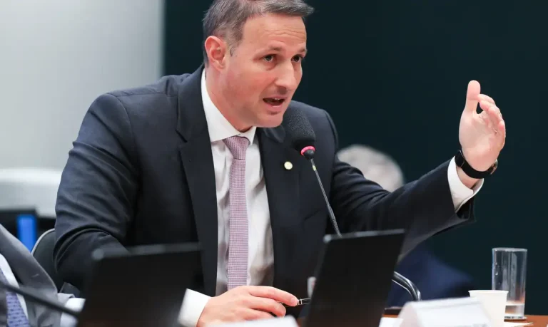 Brasília - 14/10/2025 - Secretário de Segurança de São Paulo, Guilherme Derrite, debate PEC da Segurança Pública na Câmara Foto: Lula Marques/Agência Brasil.