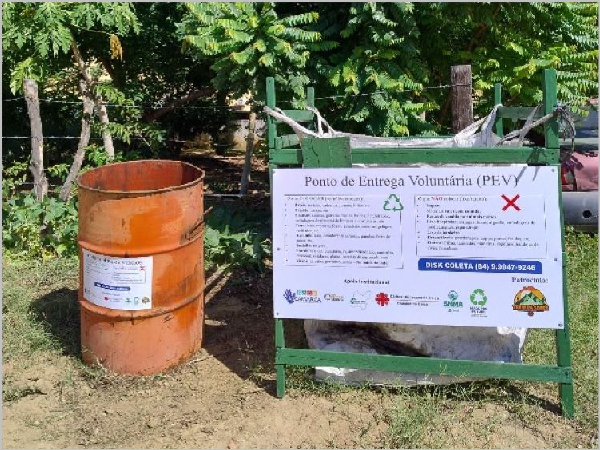 Além de reduzir a quantidade de lixo enviada aos aterros sanitários, o projeto contribui para a geração de renda dos catadores