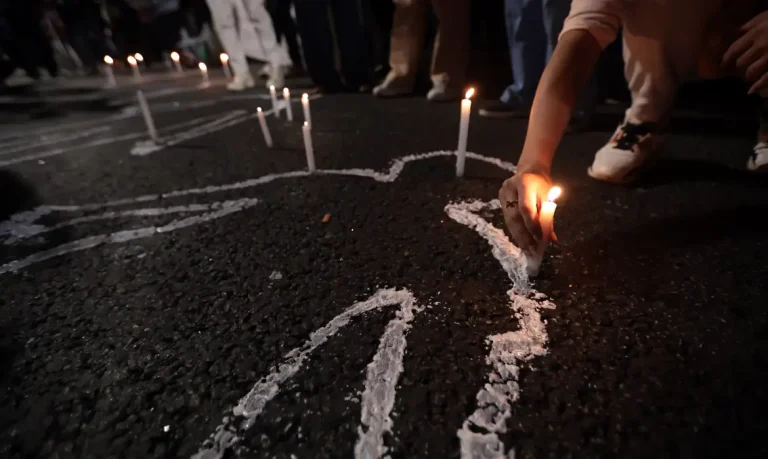 São Paulo (SP), 31/10/2025 - Pessoas na Avenida Paulista durante manifestação contra a operação policial Contenção no Rio de Janeiro. Foto: Paulo Pinto/Agência Brasil