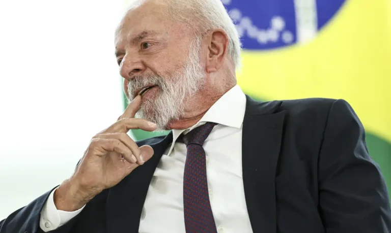 Brasília (DF), 07/01/2026 - O presidente Luiz Inácio Lula da Silva durante cerimônia para anúncio da Rede Nacional de Hospitais e Serviços Inteligentes do SUS e assinatura de contrato de empréstimo com o Banco do BRICS (NDB) para a implantação do primeiro hospital inteligente do Brasil, em cerimônia no Palácio do Planalto. Foto: Marcelo Camargo/Agência Brasil