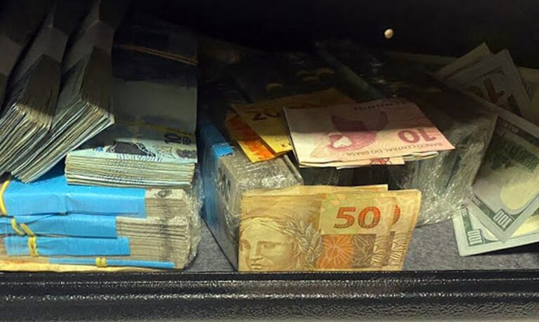 OPERAÇÃO MUNDITA - GAECO deflagra operação contra fraudes em licitação em diversas cidades do Estado de SP., com envolvimento do PCC. Foto: MPSP