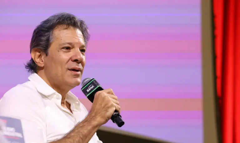 São Paulo (SP), 07/02/2026 - O ministro da Fazenda, Fernando Haddad, lança o livro Capitalismo Superindustrial pela Companhia das Letras no Sesc 14 Bis. Foto: Rovena Rosa/Agência Brasil