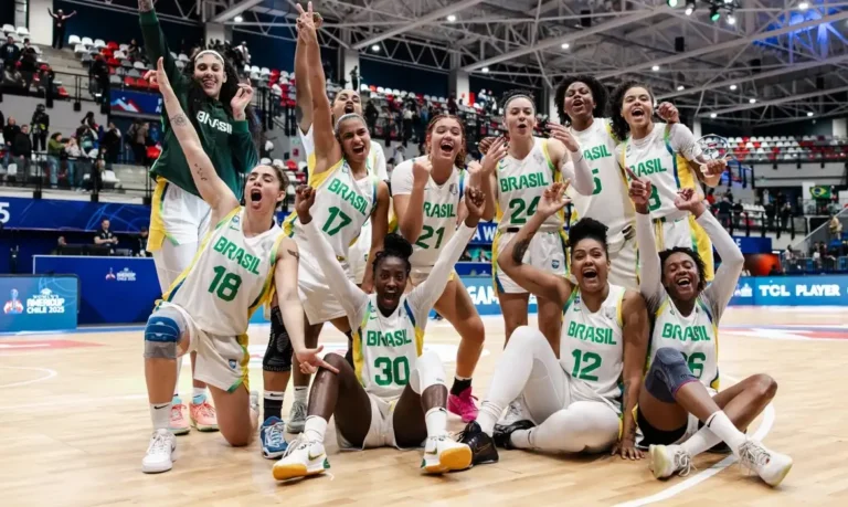 Chile - 06/07/2025 - Classificação brasileira à final da Copa América feminina de basquete. Foto: Fiba/Divulgação